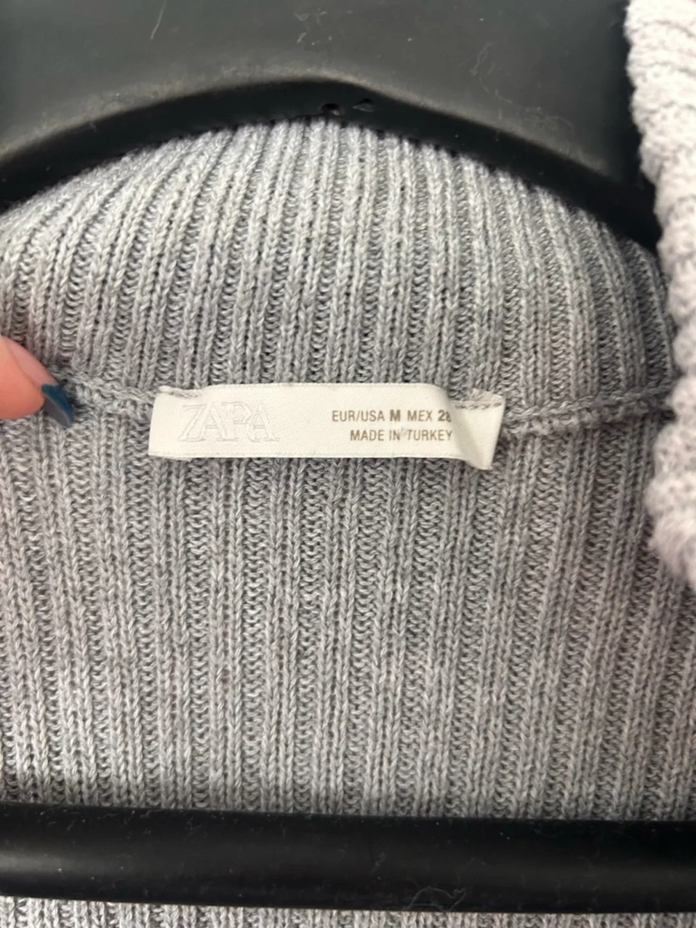Zara Gray Ribbed Half-Zip Sweater with White Shirt Sleeves - Picture 3 of 4
